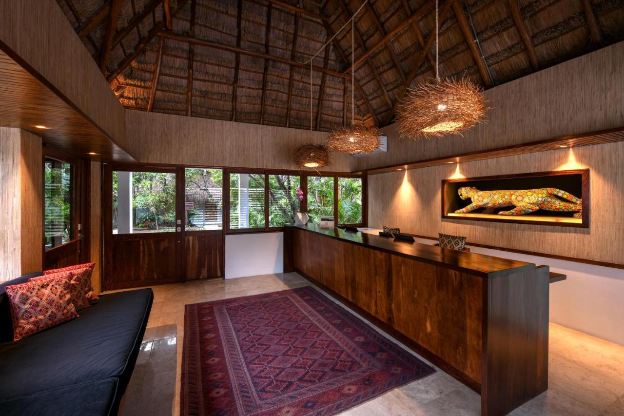 Casa Del Jaguar Beach Hotel Isla Mujeres Extérieur photo