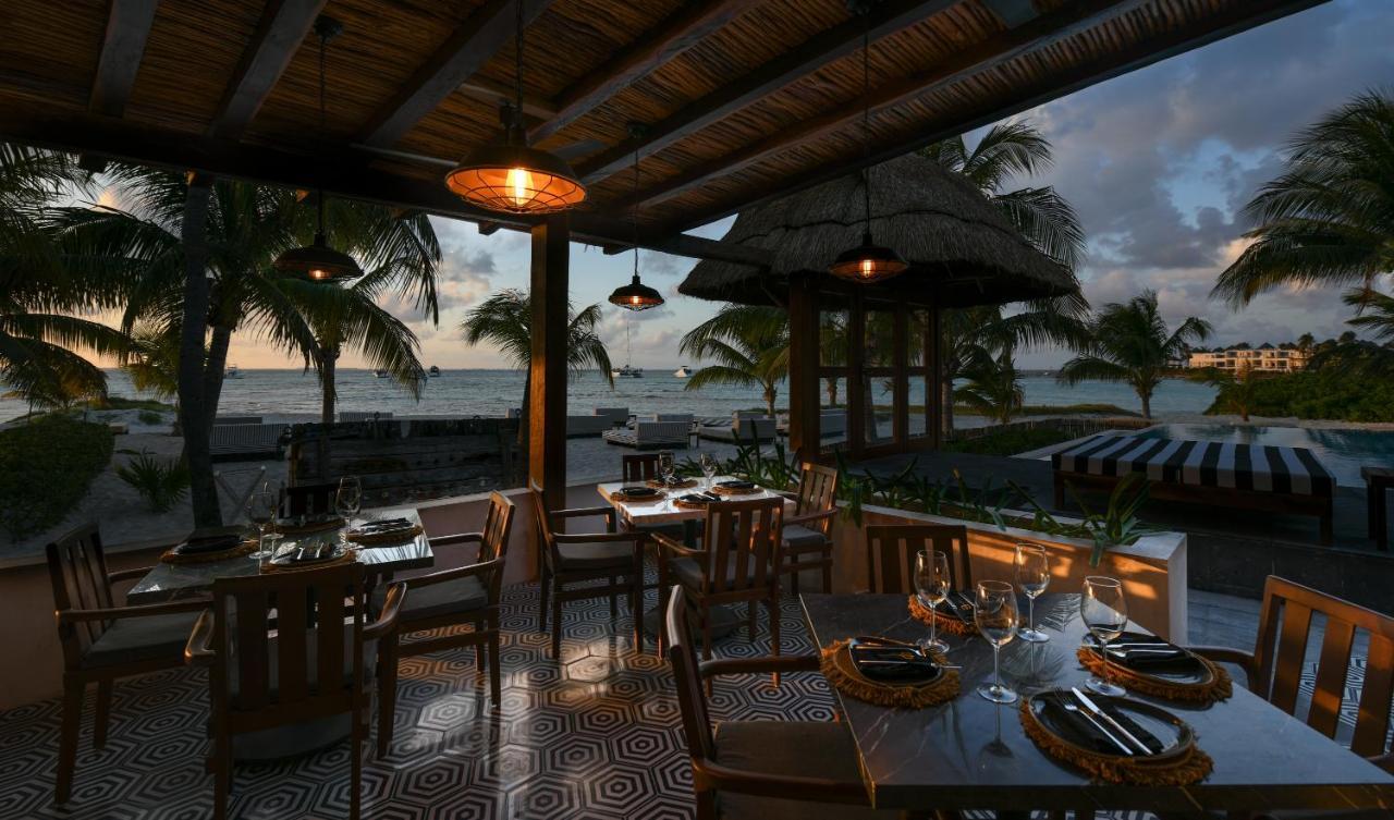 Casa Del Jaguar Beach Hotel Isla Mujeres Extérieur photo